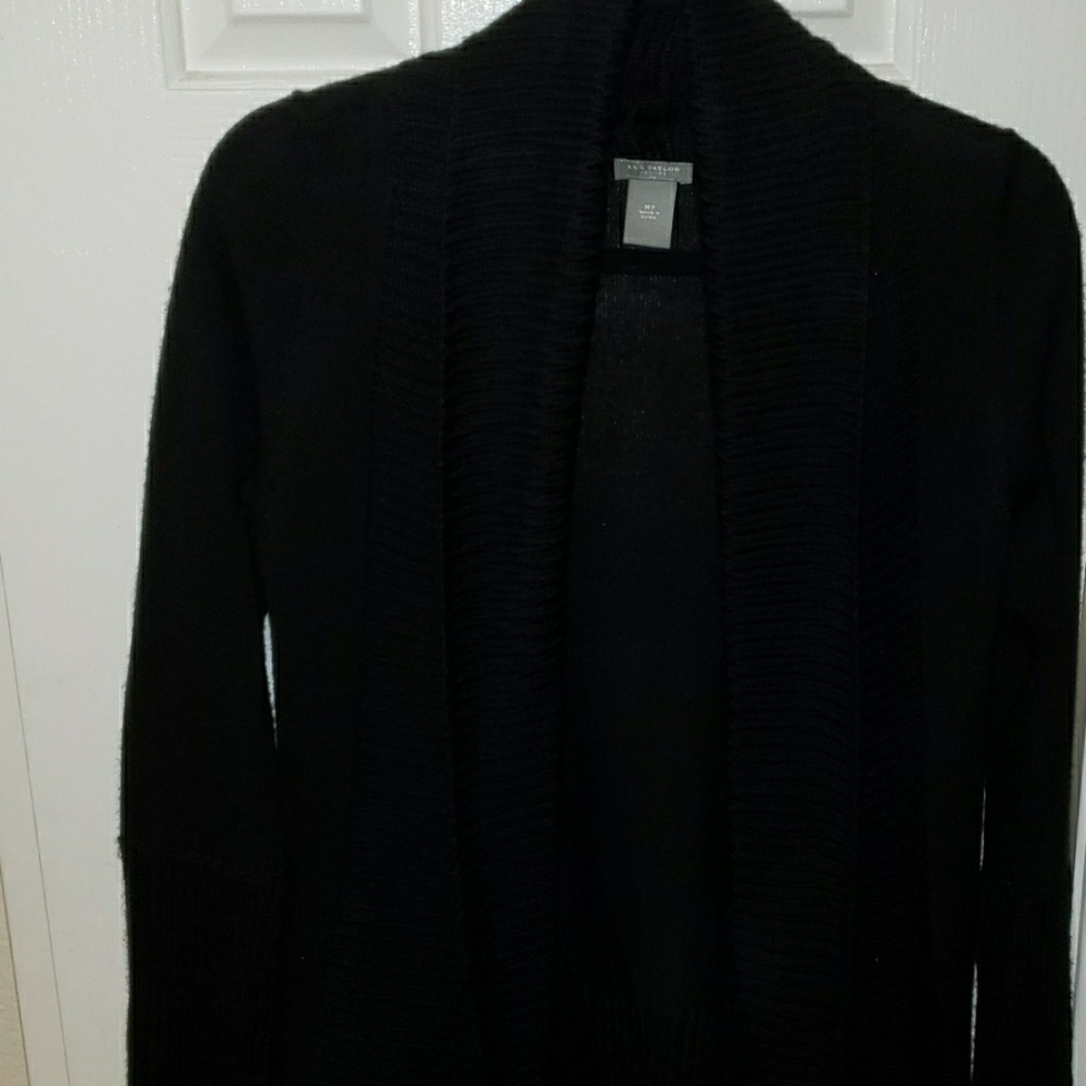 Women's sweater